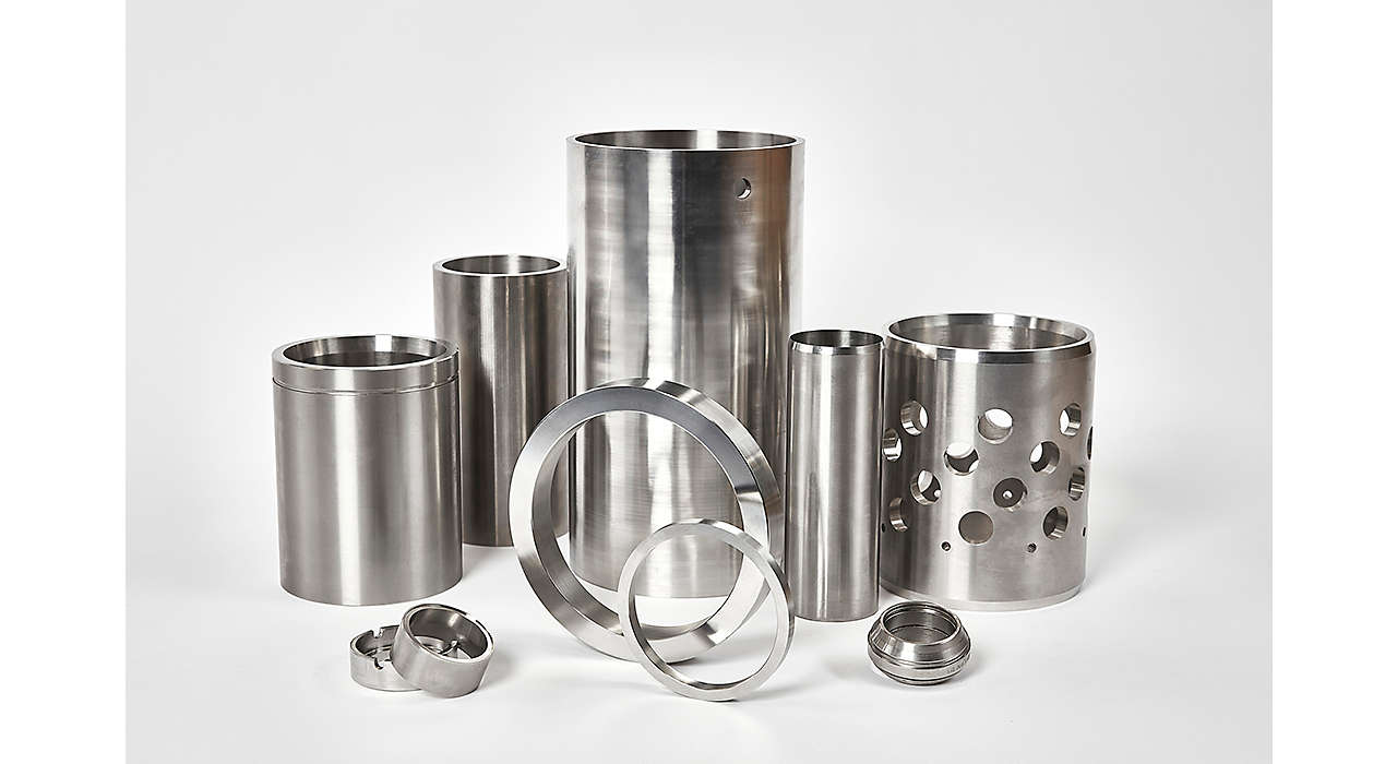 Group of centrifugal casting components