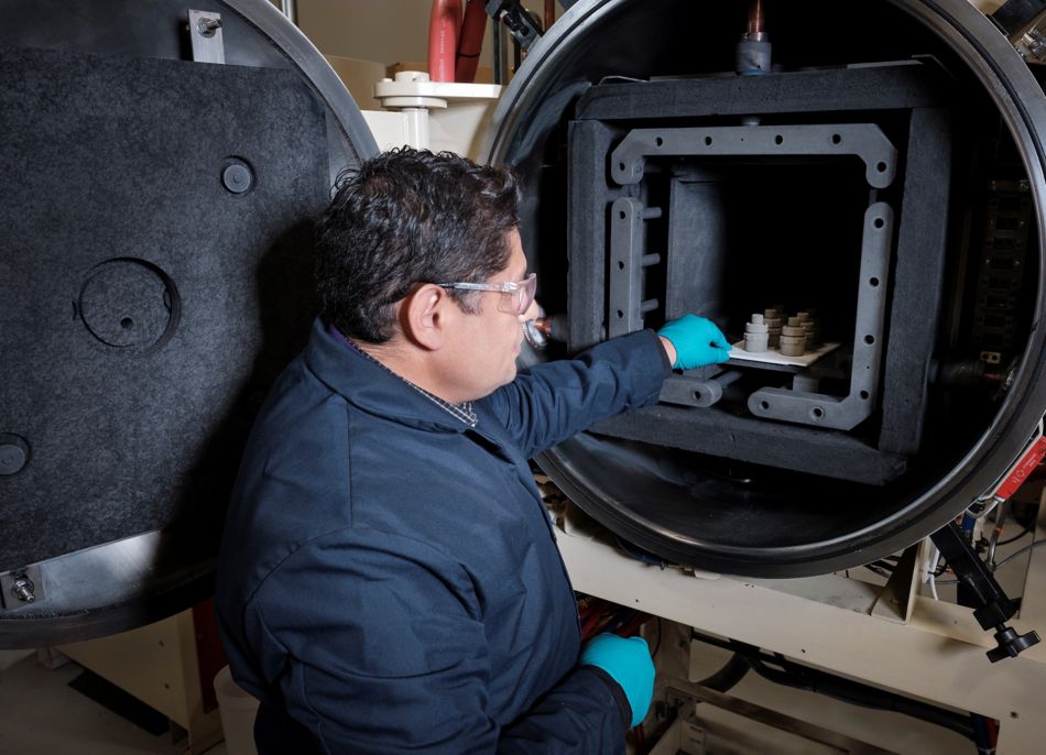 Kennametal Employee Additive Manufacturing