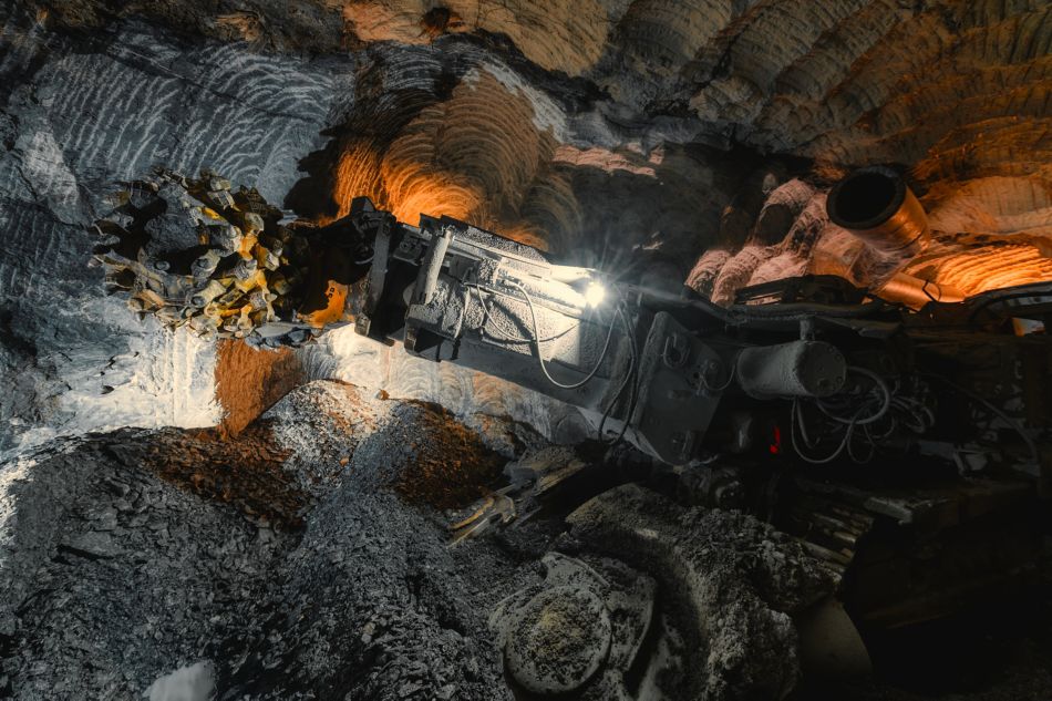 Underground mining of ore